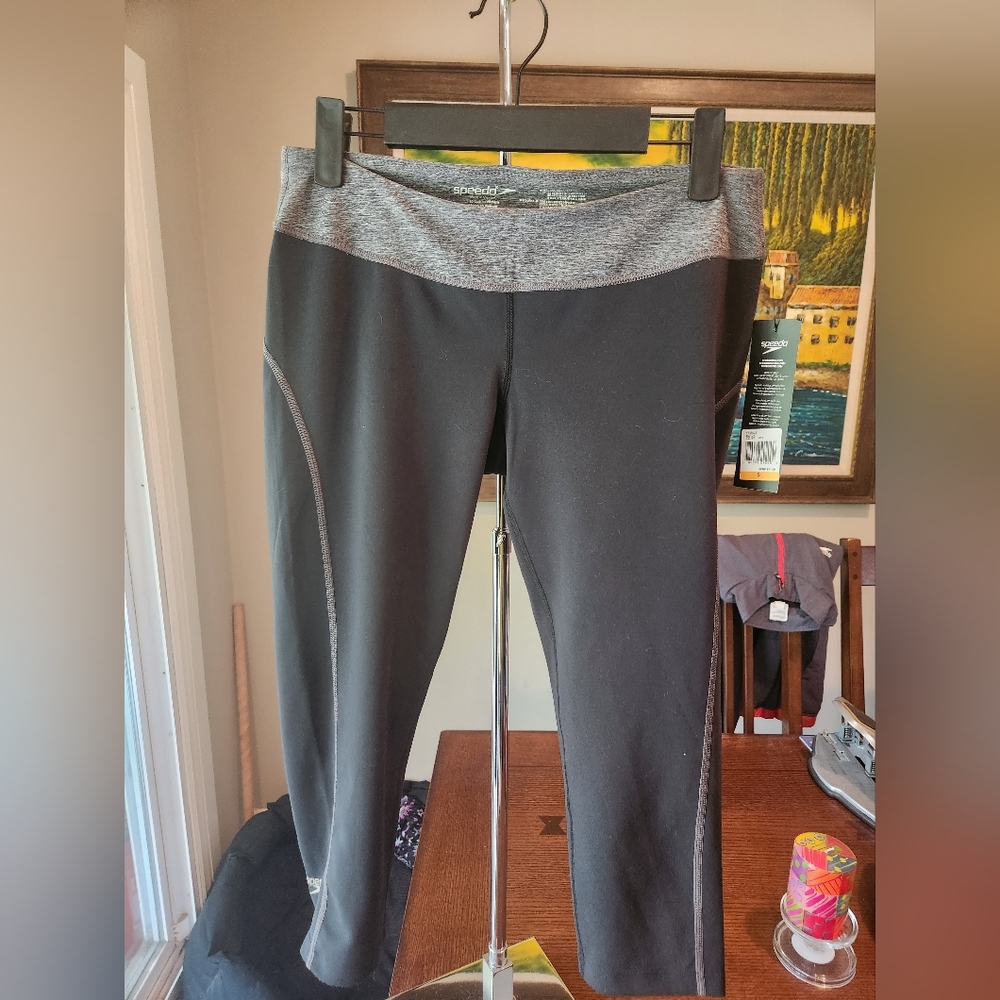Speedo Black and Gray Leggings